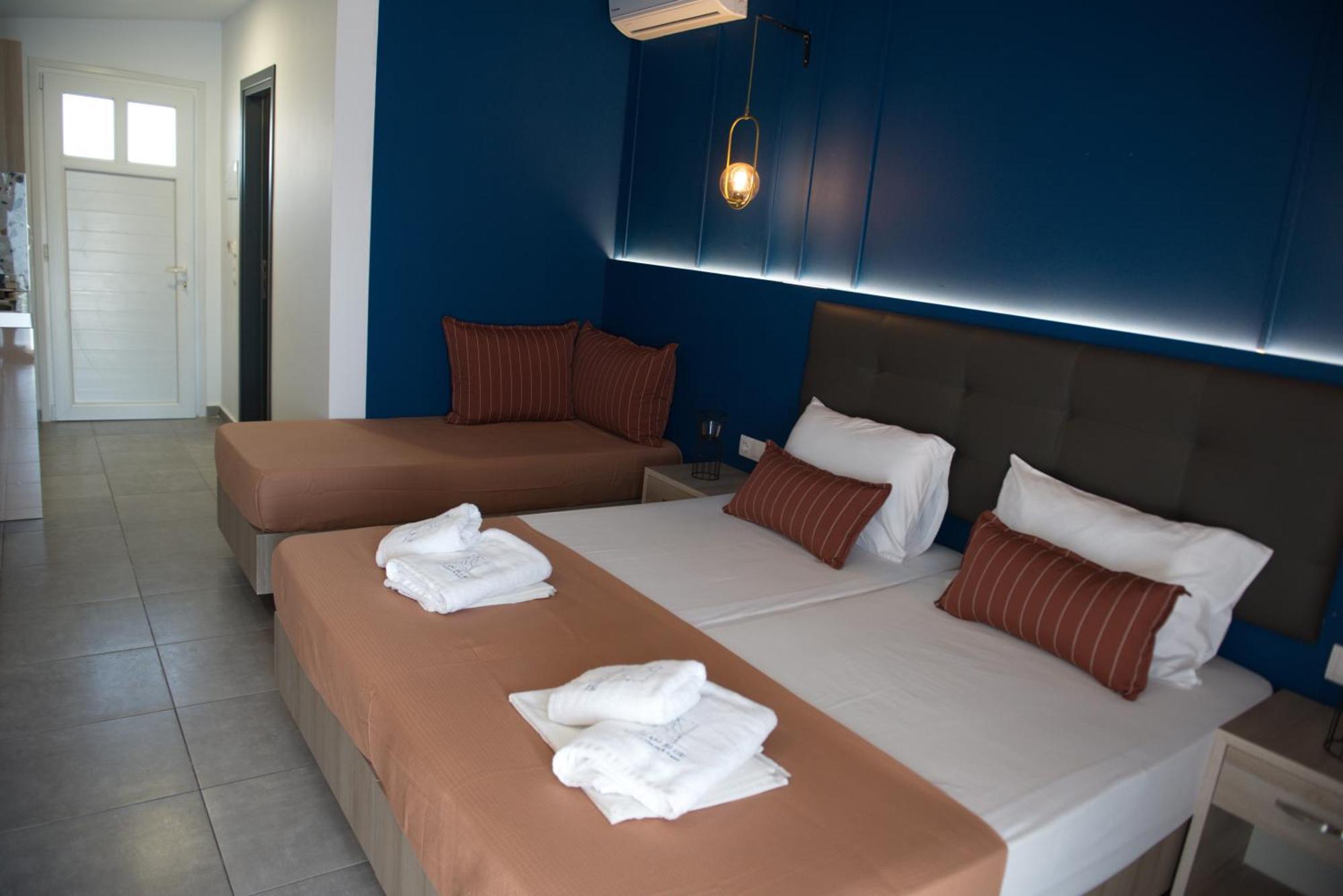 Aegean Blue Apartments & Suites レプトカリヤ エクステリア 写真
