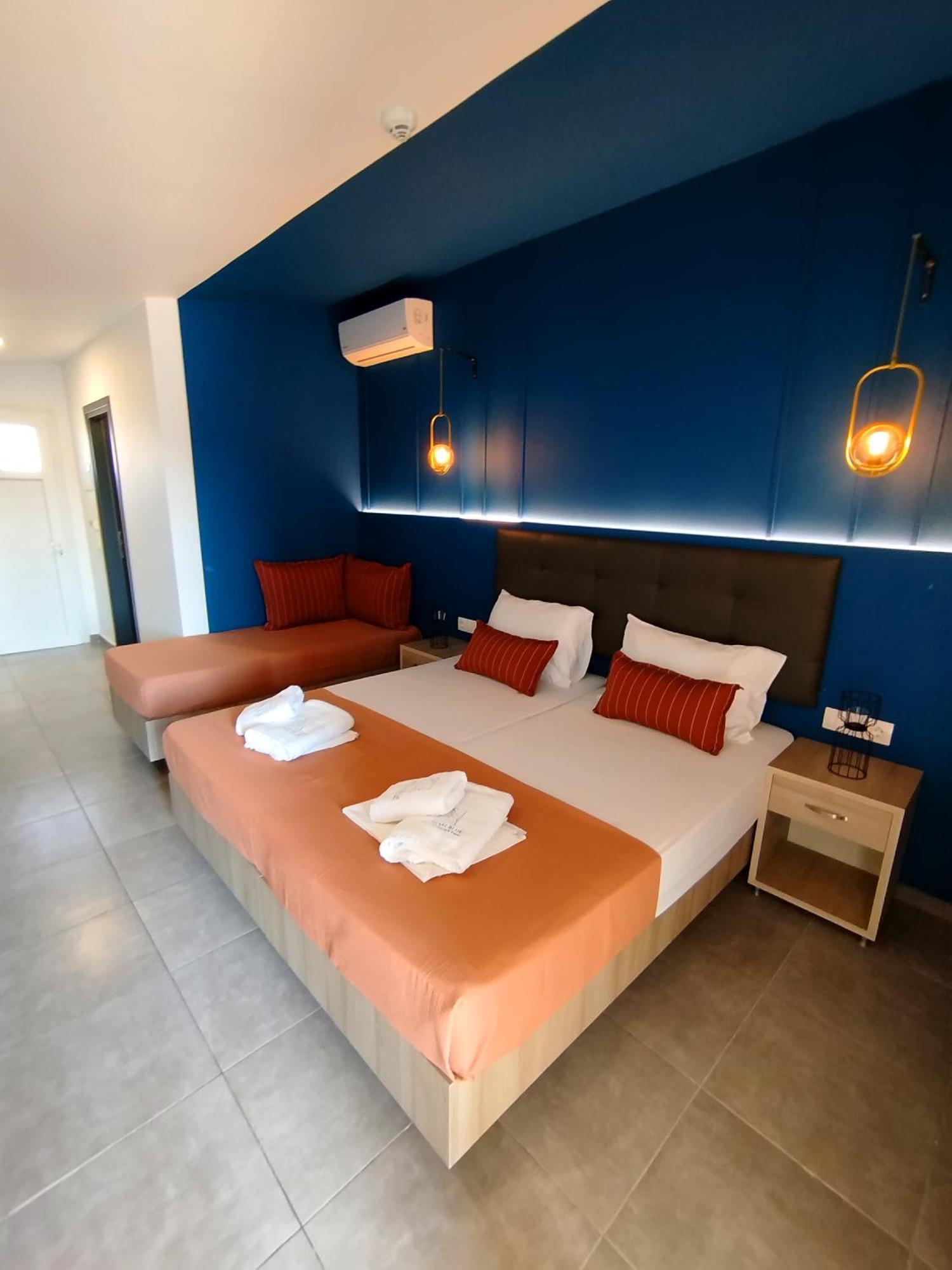 Aegean Blue Apartments & Suites レプトカリヤ エクステリア 写真