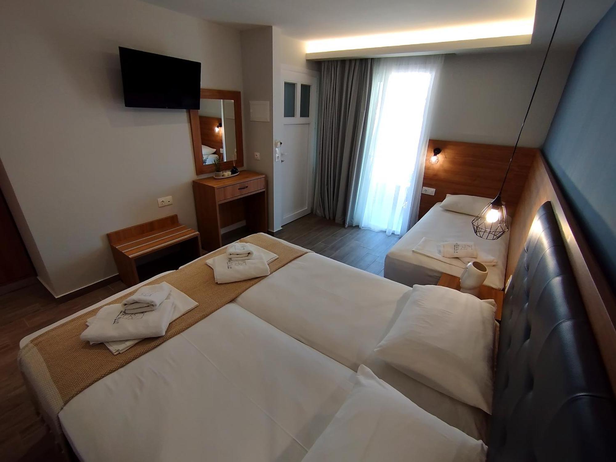 Aegean Blue Apartments & Suites レプトカリヤ エクステリア 写真